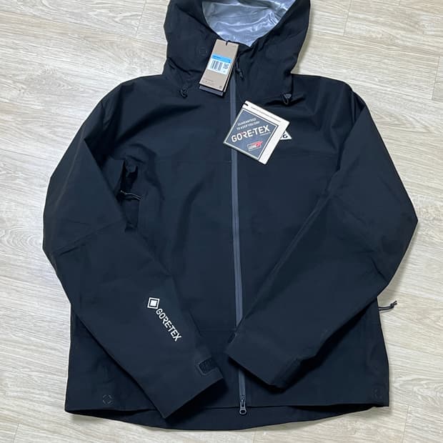 나이키 ACG 미저리 릿지 신형 고어텍스 자켓 블랙 아시아 팝니다.