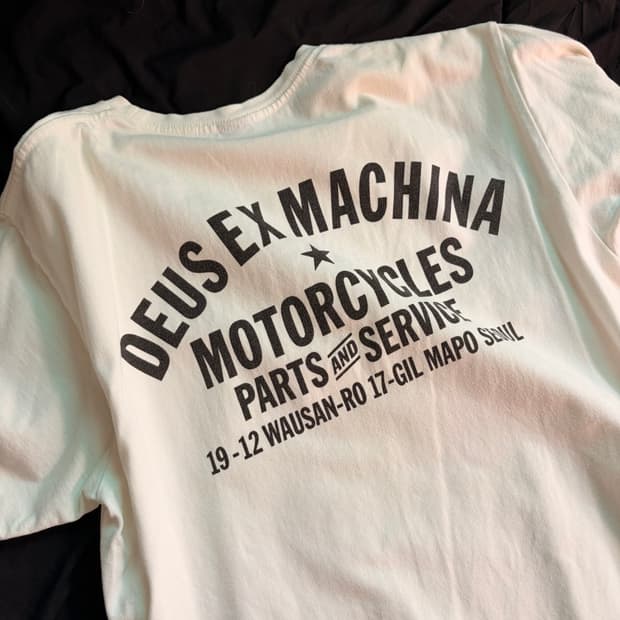 데우스 엑스 마키나 반팔