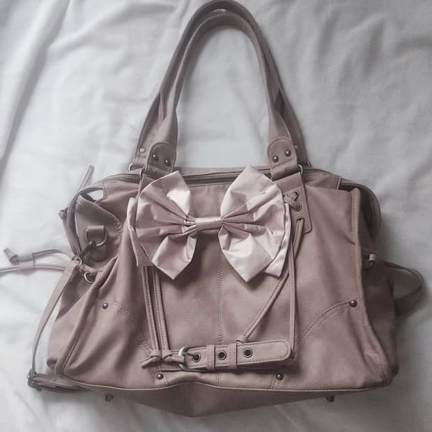 팬시클럽 벨티드 워싱 레더백 핑크그레이 리즈리사트랄라라메조피아노히메갸루
