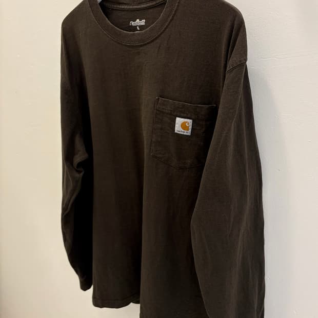 칼하트 롱슬리브 티셔츠 카키+브라운 컬러 