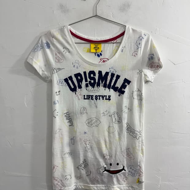 up! smile printing top