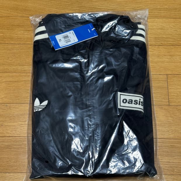 아디다스 오아시스 트랙탑 블랙 XL