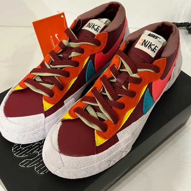 나이키 사카이 블레이저 로우 카우스 콜라보 250사이즈