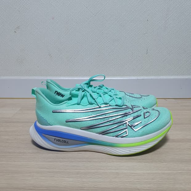 뉴발란스 퓨어셀 엘리트 v3 러닝화 290