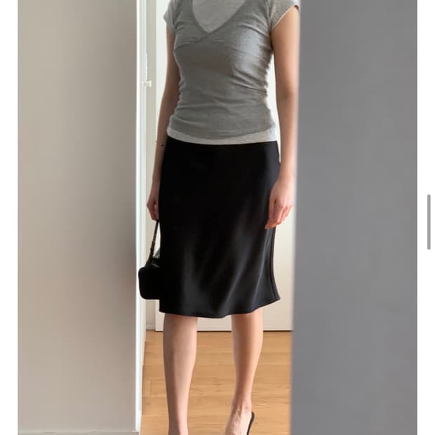 씨미 새틴스커트