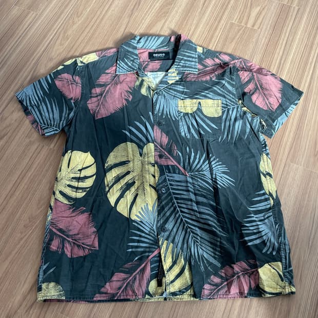 Deus 하와이안 셔츠
