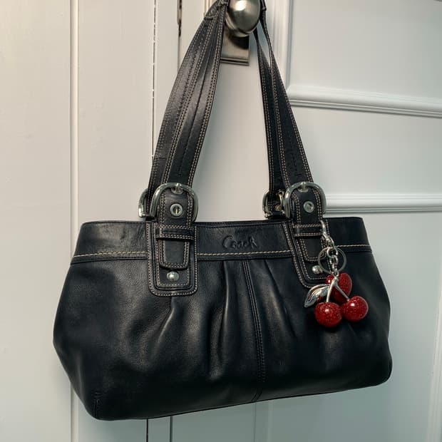 🖤 Coach 올블랙 숄더백