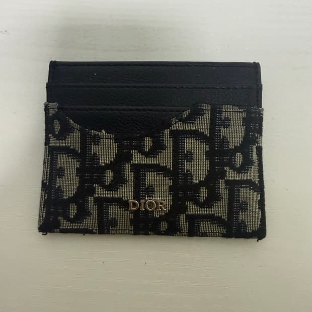 디올 카드지갑