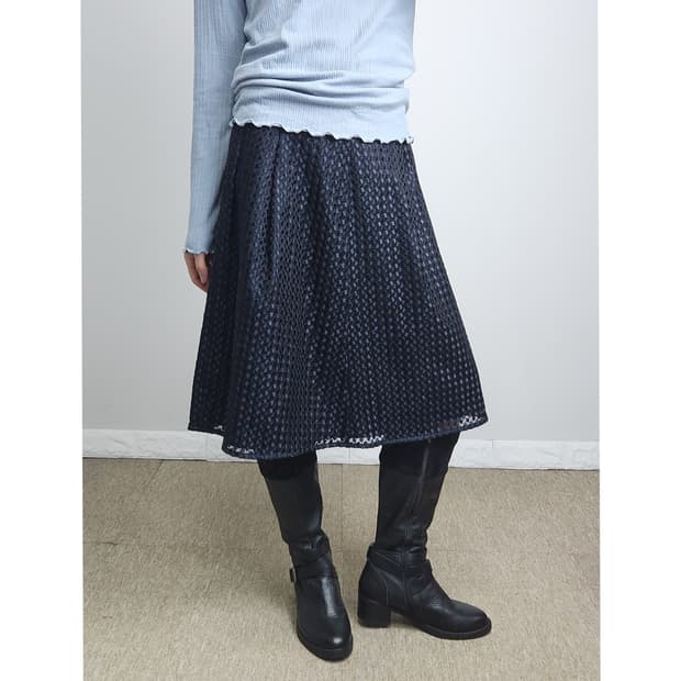 (23 vingt-trois)사각 자수 스커트