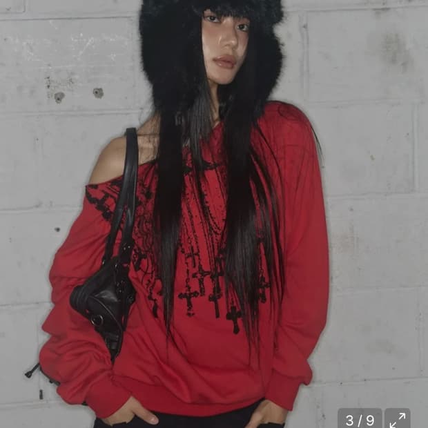 팬시클럽 원숄더 맨투맨