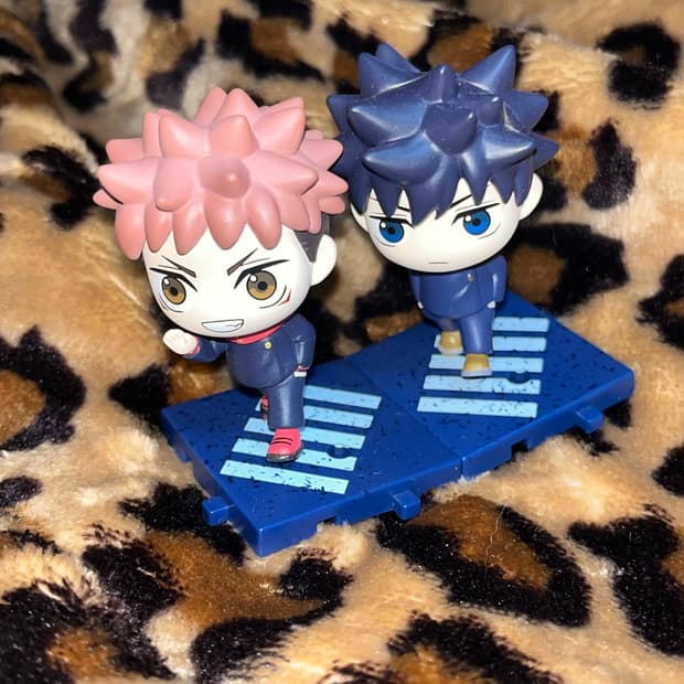 주술회전 후시구로 메구미 이타도리 유지 피규어