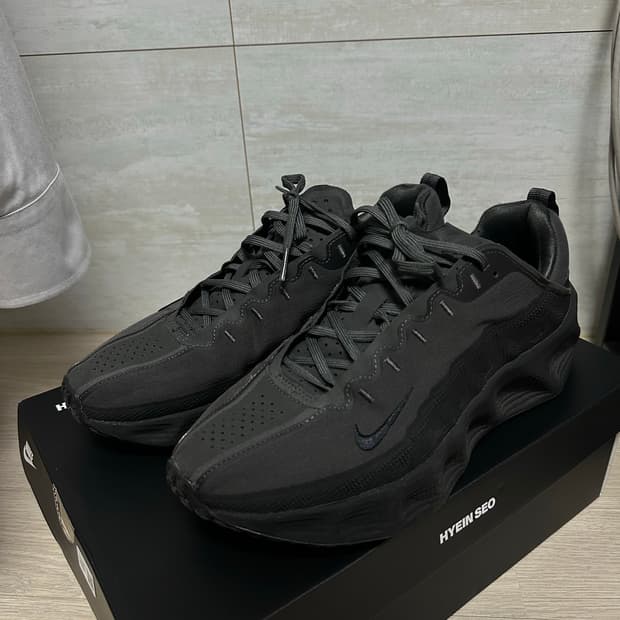 혜인서 x 나이키 아바로버 275