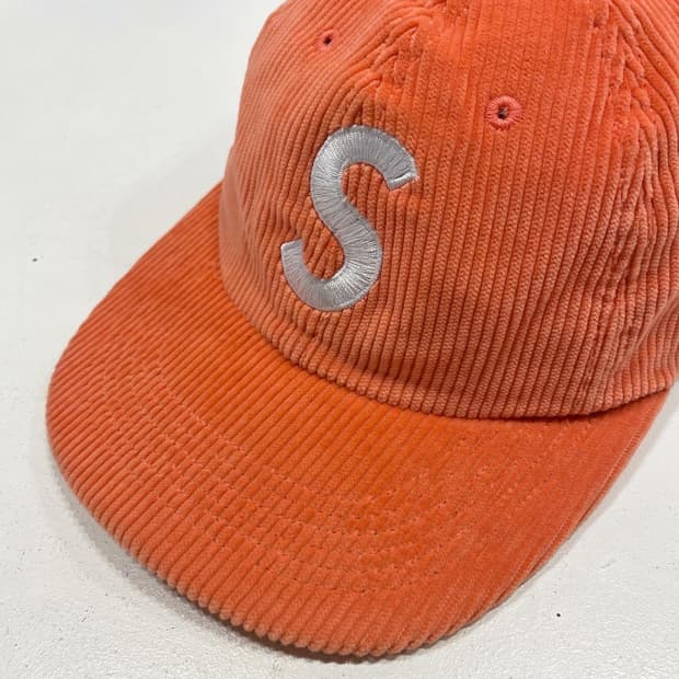 17SS SUPREME Corduroy S logo 