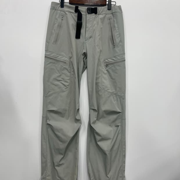 ARCTERIX 그레이 바지
