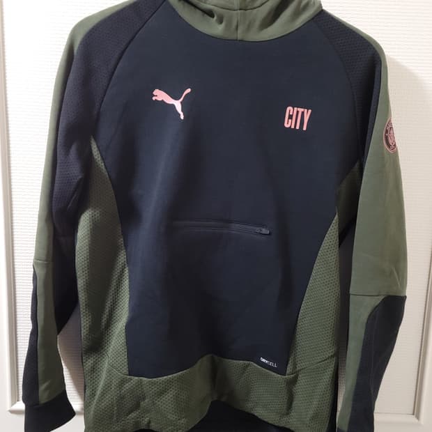 푸마 맨시티 맨체스터시티 트레이닝 후드티 보이 XL (90 사이즈)
