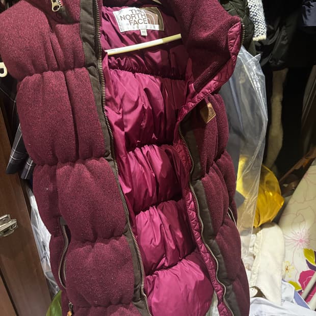 노스페이스 패딩 조끼