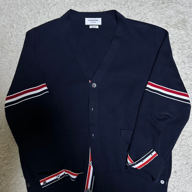 [4, 새상품급] 톰브라운 밀라노스티치 암밴드 가디건