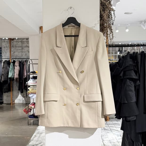 버버리 베이지 더블 브레스티드 블레이저