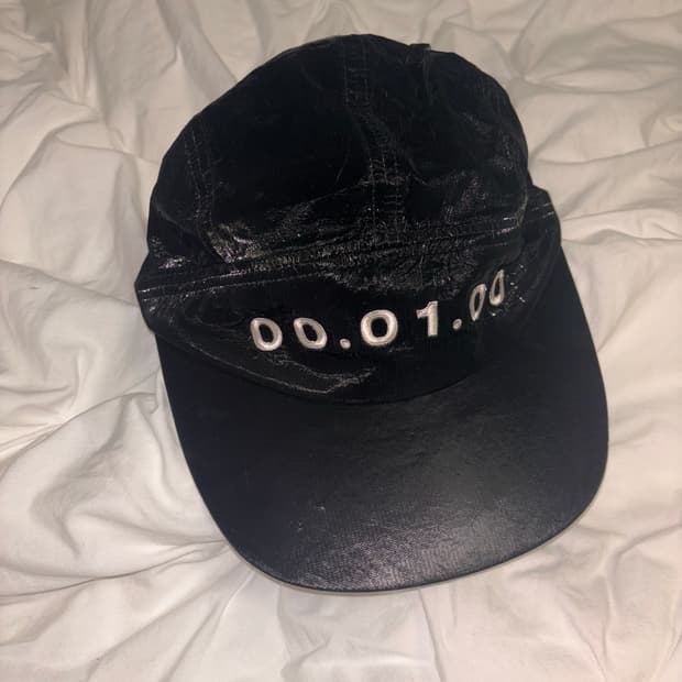 Numbering camp cap 