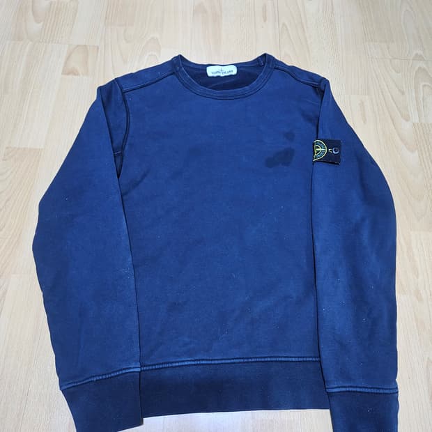 정품) 스톤아일랜드 s사이즈 맨투맨