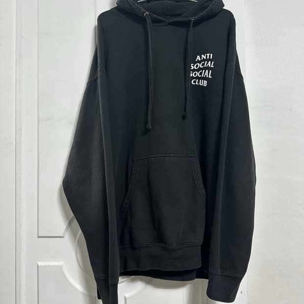 안티소셜소셜클럽 후드티