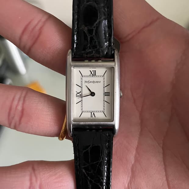 생로랑 손목시계