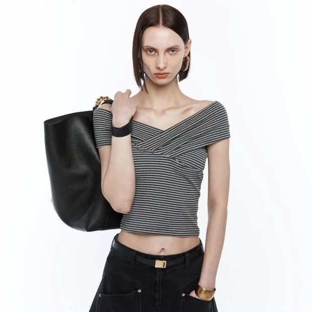 YCH CROSS-OVER OFF SHOULDER TOP GREY