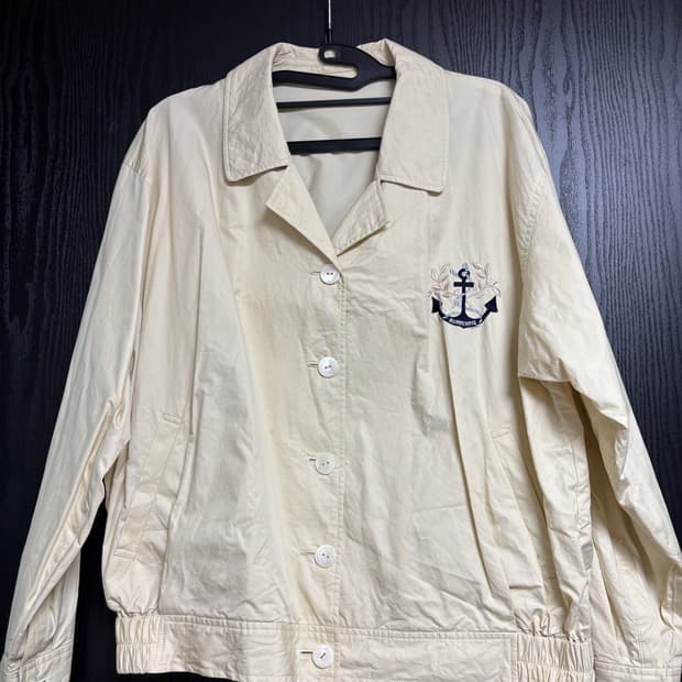 버버리 닻 자수 자켓 봄버 바람막이 크림(44-77)