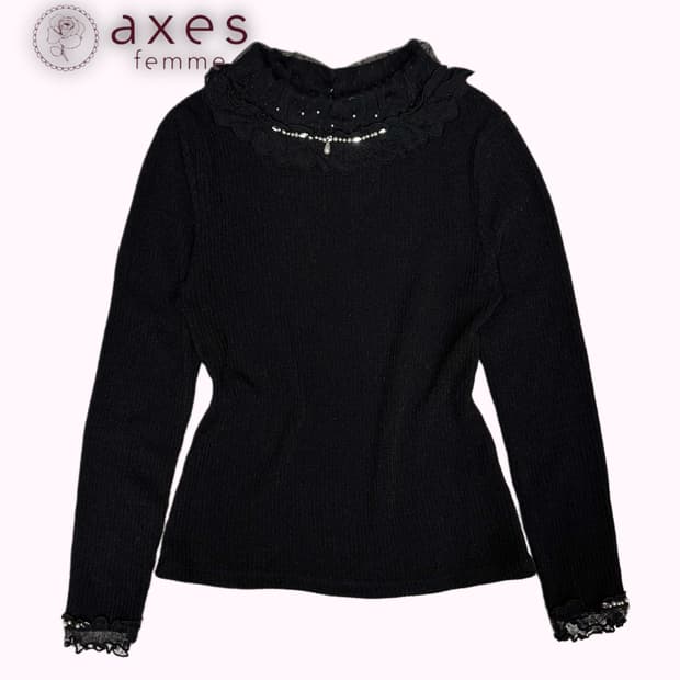 lace bids ribbed knit T