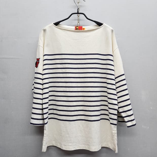 럭키슈에뜨 부엉이로고 와펜 스트라이프 긴팔 F(L)