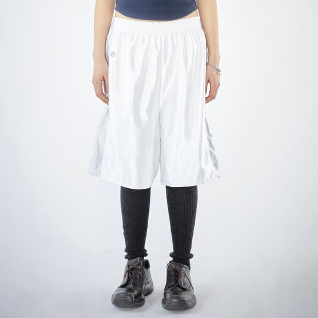 coyseio 코이세이오 샤이닝 트리콧 쇼츠 화이트