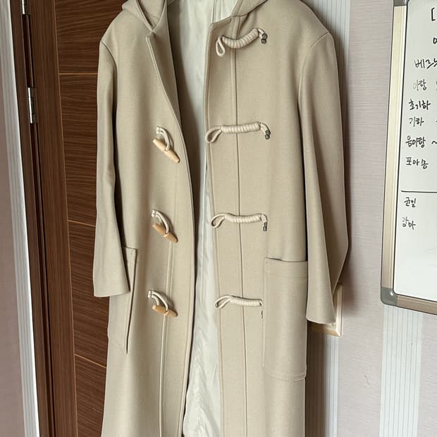 쿠어 오버핏 더플 크림 코트