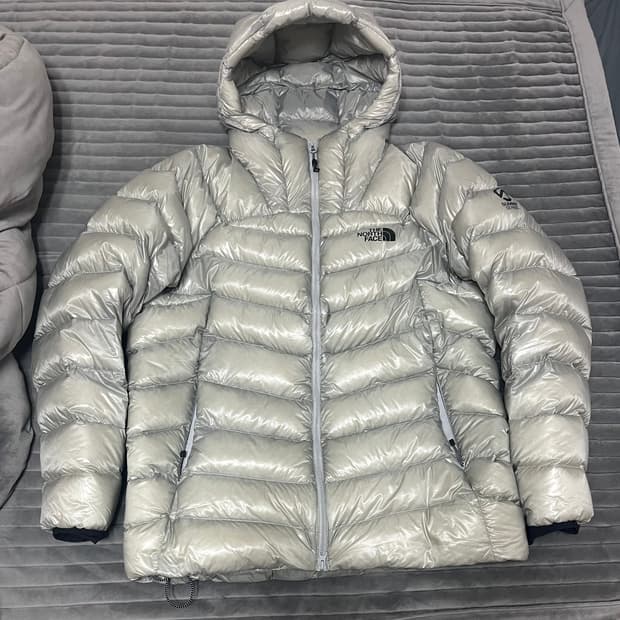 노스페이스 마테호른 라이트다운 실버 M