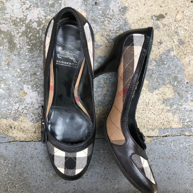 Burberry heels