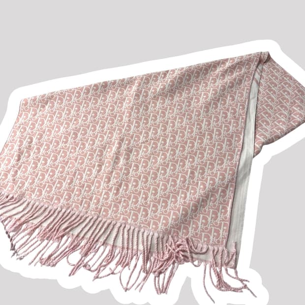 정품 디올 오블리크 캐시미어 딸기우유 머플러