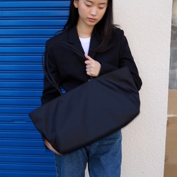 아밤 차정원 가방 Nylon Cary Shopper Bag Black