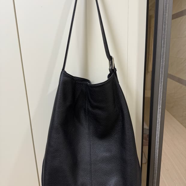 토니웩 풀그레인 레더 토트백