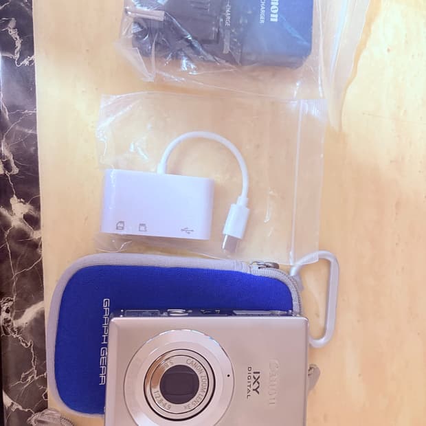 캐논 ixy 70 디카 판매합니다