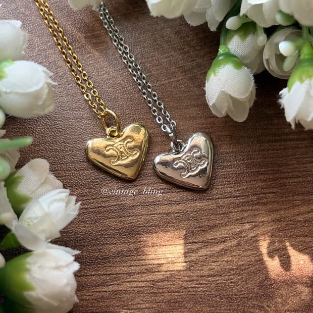 셀린느 트리옹프 하트 목걸이