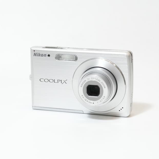 니콘 쿨픽스 S200