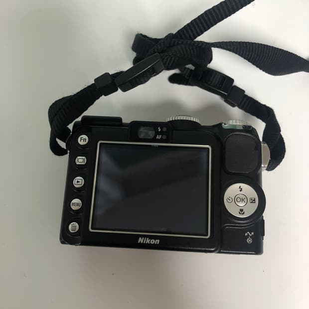 무배 작례o 디카 니콘 쿨픽스 p5000 카메라 판매합니다