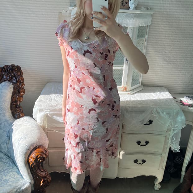 빈티지 오리엔탈 플라워 패턴 핑크 원피스