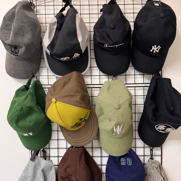 모자 여러게 팝니다(다다이즘,오클리,우알롱,mlb,nstk,등등..)