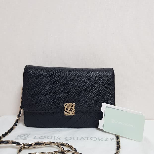 루이가또즈 크로스백 ㅡ 거의 새제품