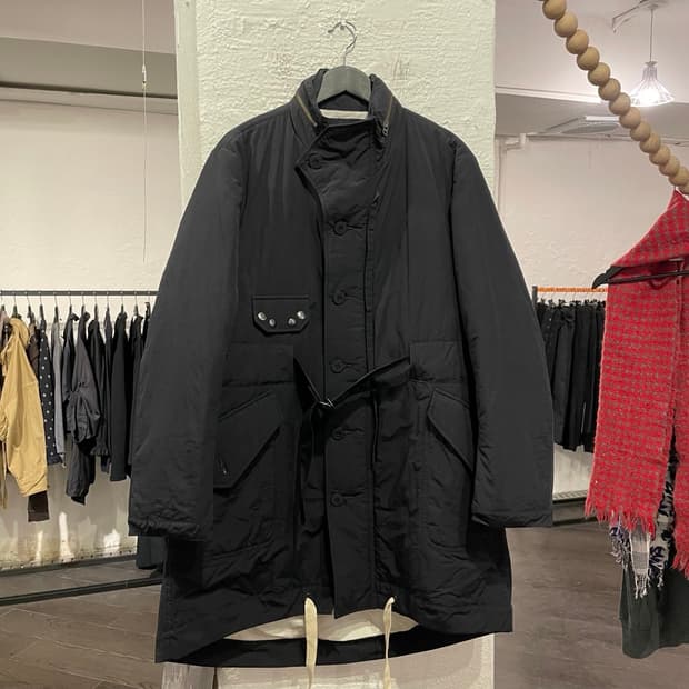 클라시카 벨티드 코트