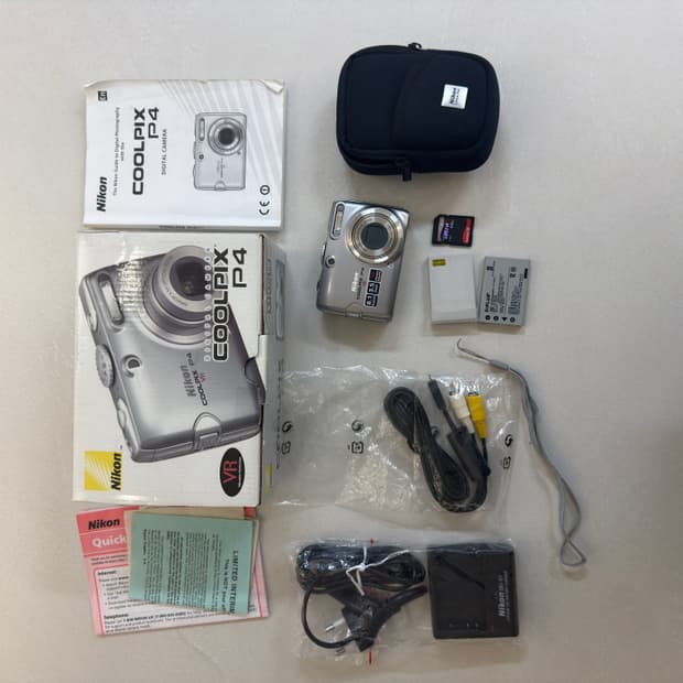 니콘 쿨픽스 p4 미품