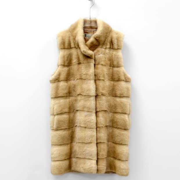 모스코나 NAFA 밍크 아이보리 호라이즌탈 퍼 베스트