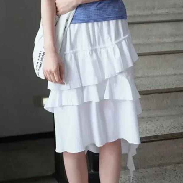 아유 서울 프릴 스커트 팝니다