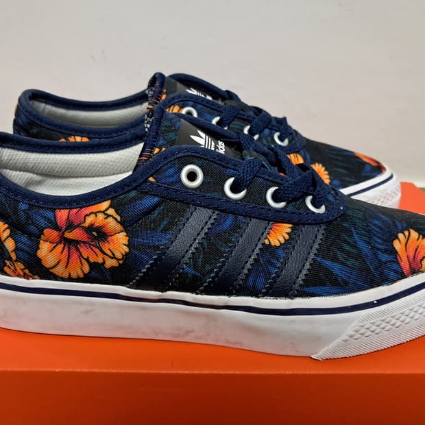 아디다스 스니커즈 230