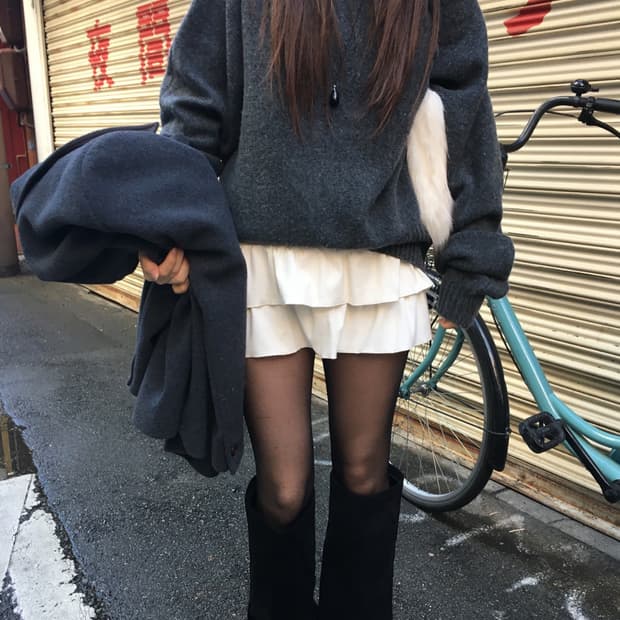 아워캐비넷 venti frill skirt